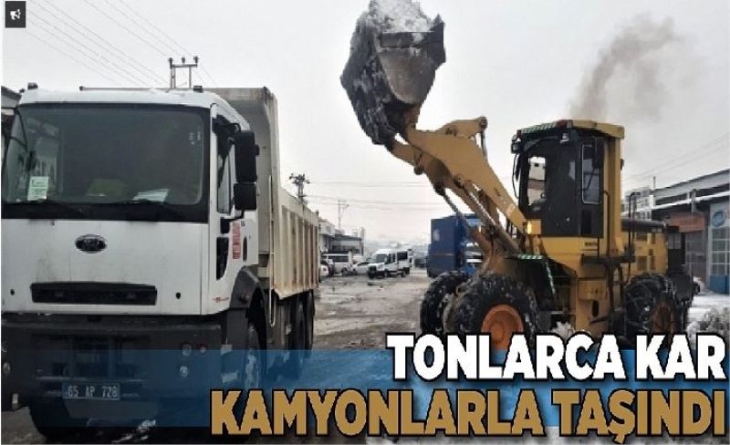 Tuşba’da biriken tonlarca kar ilçe dışına taşındı