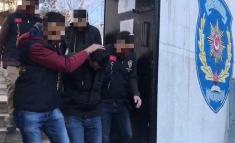 Van Polisi 8 yıl önceki cinayetin şüphelilerini yakaladı