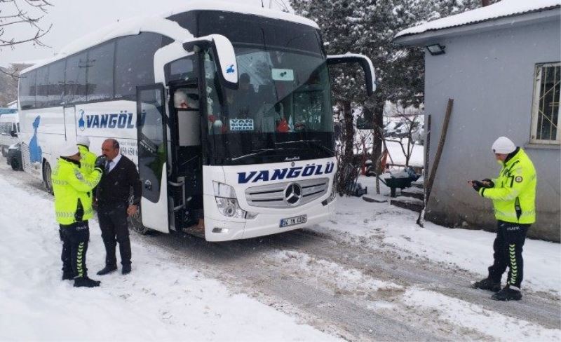 Araçların kış şartlarına uygunluğu denetlendi