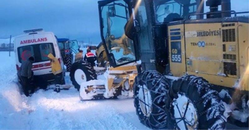 Belediye ekipleri, mahsur kalan sağlık ekipleri için seferber oldu