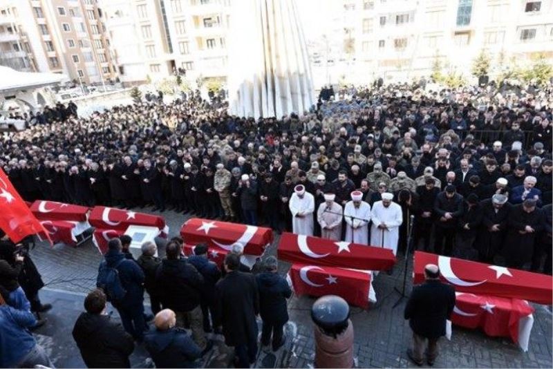 Çığ faciasında vefat eden 6 kişinin cenaze töreni yapıldı