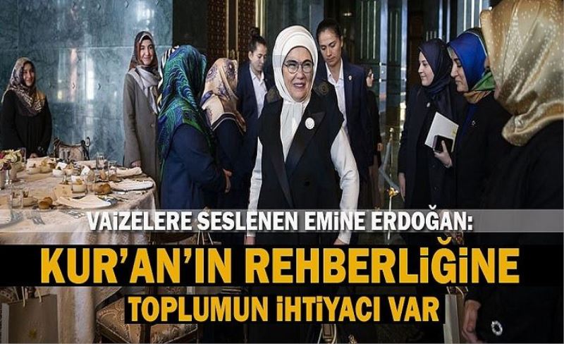 Emine Erdoğan kadın müftü yardımcıları ve vaizelerle bir araya geldi