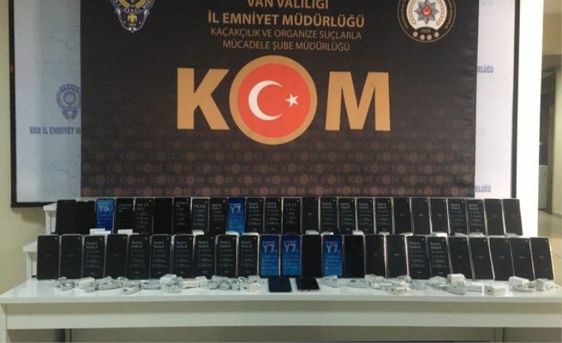 Van'da kaçak cep telefonu operasyonu...
