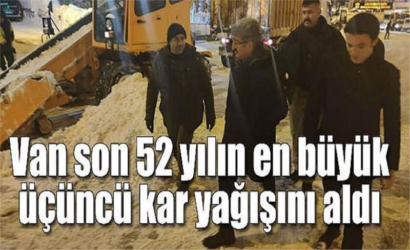 Van son 52 yılın en büyük üçüncü kar yağışını aldı