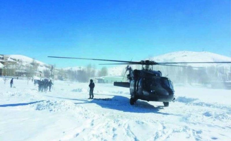 Van’da helikopterler, hastalar için seferber oldu