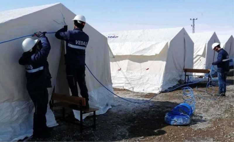 VEDAŞ'tan, çadırkentlere enerji hattı...