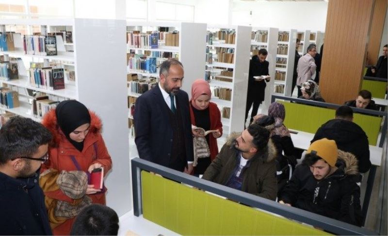 YYÜ'deki kütüphane hizmete açıldı