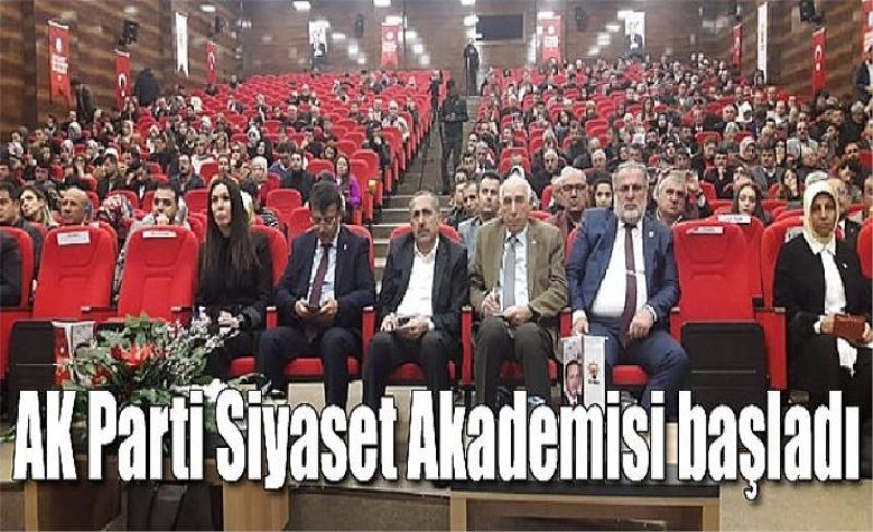 AK Parti Siyaset Akademisi başladı