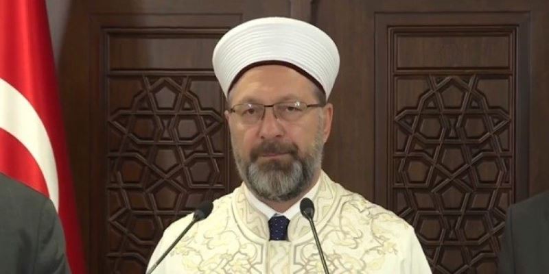 Diyanet'ten koronavirüs kararı! Cami ve mescitlerde cemaatle namaza ara verildi