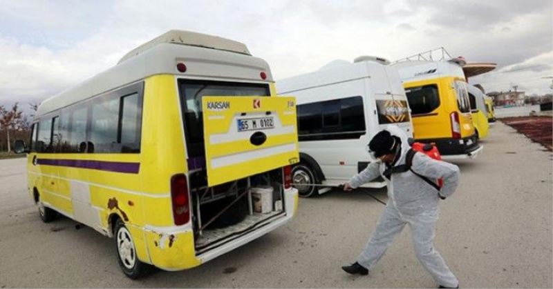 Van’daki minibüs ve ticari taksiler dezenfekte edildi