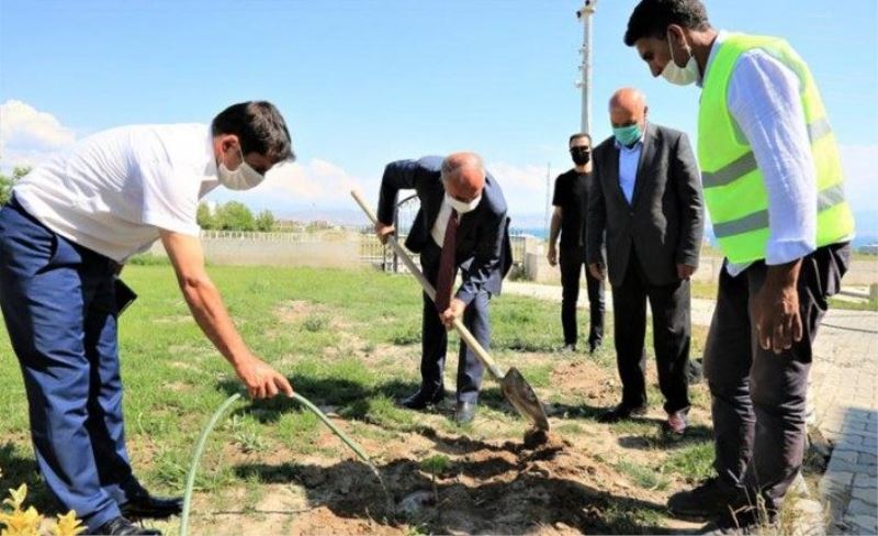 Başkan Akman: Hedefimiz üzüm bağcılığını yaygınlaştırmak