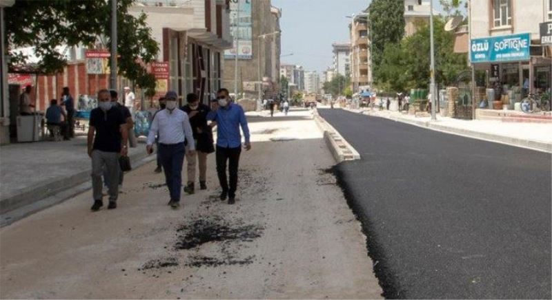 Başkan Vekili Aslan, Koçibey Caddesi’ndeki çalışmaları yerinde inceledi