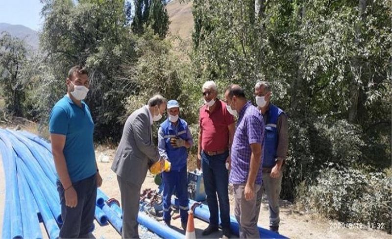 Bahçesaray'ın kırsal mahallesindeki su sorunu çözüldü