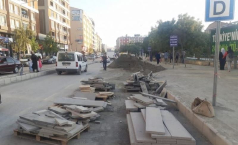 Van Büyükşehir'den Prestij Cadde Müteahhitlerine Hızlanın Uyarısı