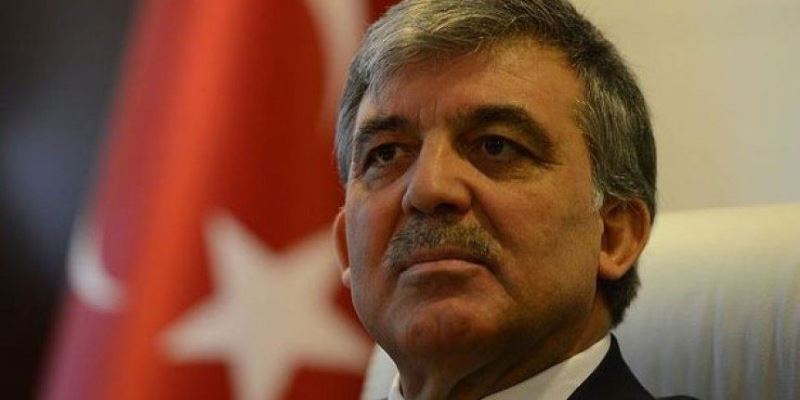 Abdullah Gül siyasete geri mi dönüyor?