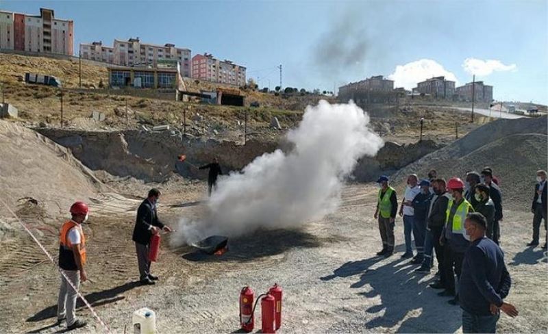 Edremit Belediyesi personeline yönelik tatbikat çalışması...