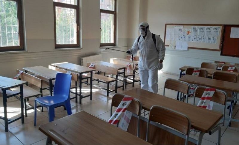 Van'daki okullar haftalık dezenfekte ediliyor
