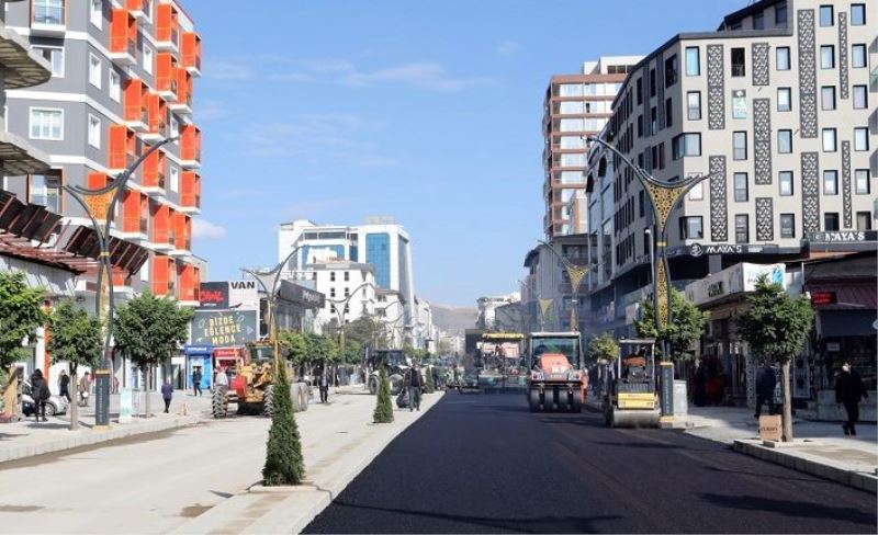 Hacıbekir Caddesi’nde ikinci etap asfalta kavuştu