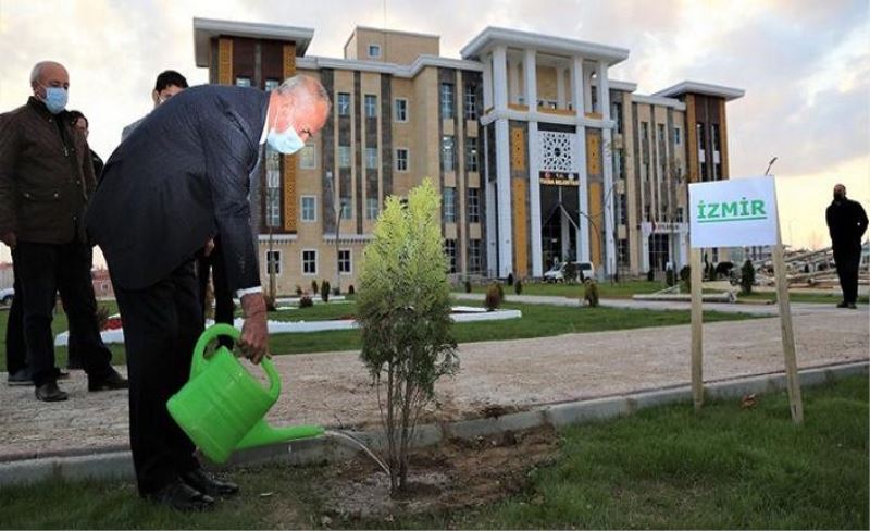 Tuşba’da, fidanlar toprakla buluştu