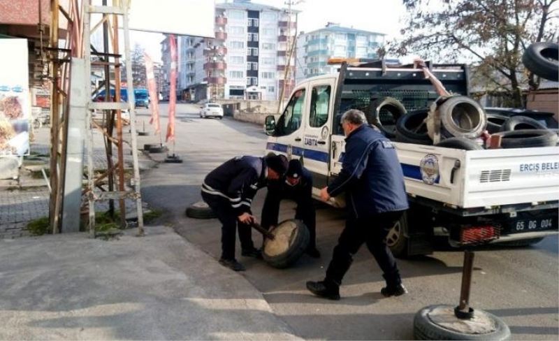 Erciş'te yol ve kaldırım işgali denetimi