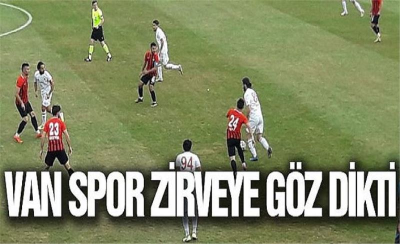 Van Spor zirveye göz dikti