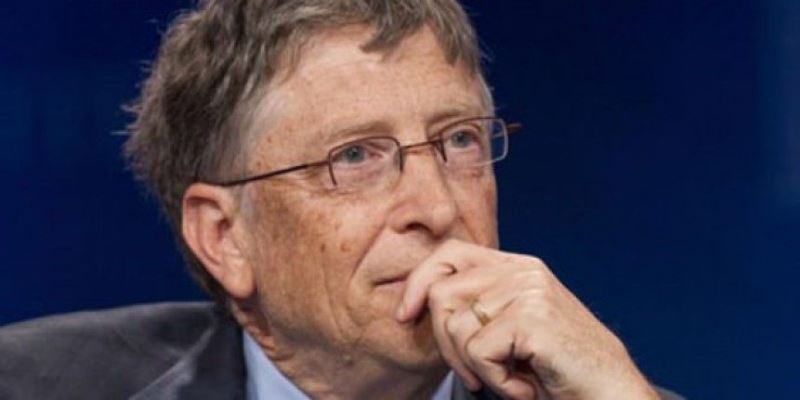 Bill Gates'ten 'Aşıyla çip takma' açıklaması