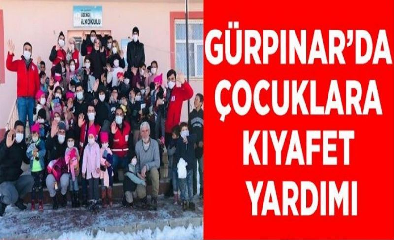 Gürpınar’da çocuklara kıyafet yardımı