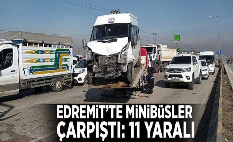 Van'da minibüsler çarpıştı: 11 yaralı