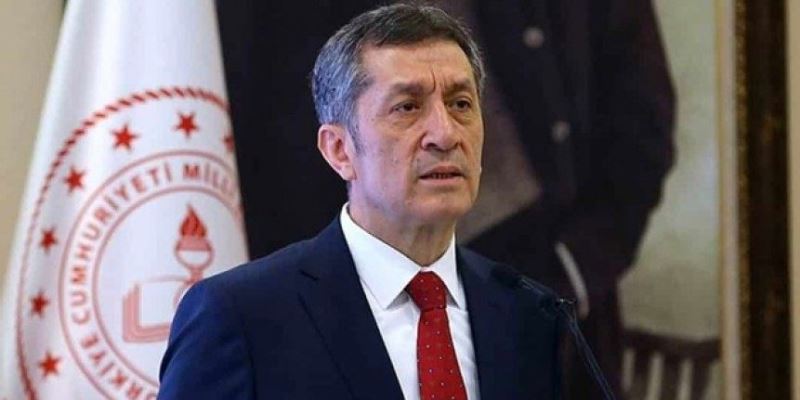 Milli Eğitim Bakanı Ziya Selçuk'tan öğretmenlerle ilgili kritik açıklama