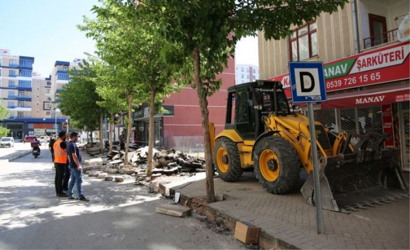 Zübeyde Hanım Caddesi’nde yenileme çalışmaları başladı