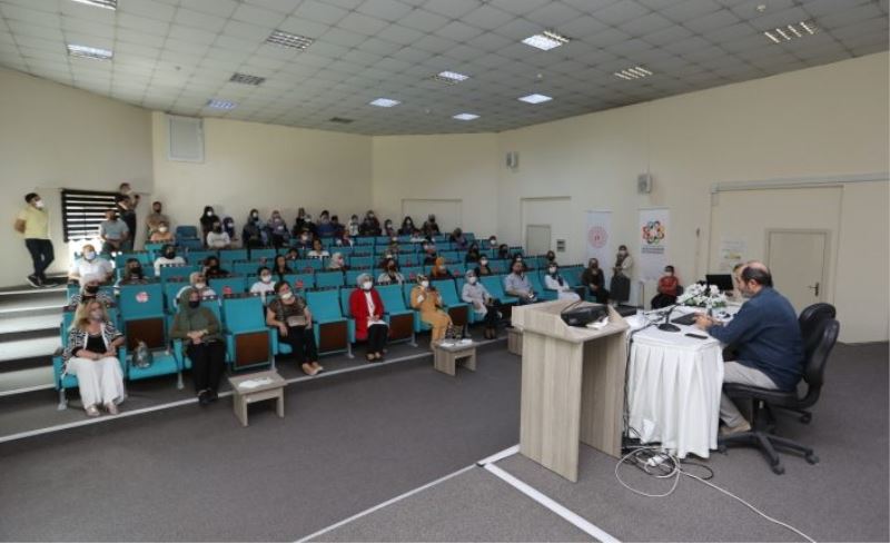Büyükşehir’den kadınlara seminer…