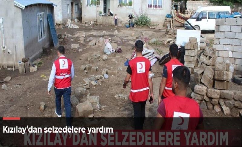 Kızılay’dan selzedelere yardım