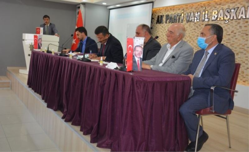 Ak Parti Genel Başkan Yardımcısı Hamza Dağ Van'a geldi