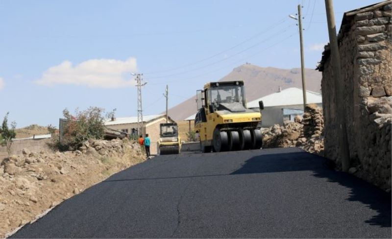 Beydağı mahalle yolu asfaltlandı