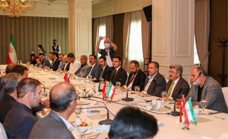 Vali Bilmez, İranlı milletvekilleri ve iş adamları ile bir araya geldi
