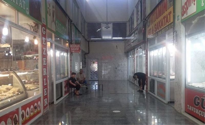 Van’ın Sakatatçılar ve Peynirciler Çarşısı esnafından Büyükşehir Belediyesi’ne çağrı