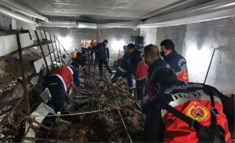 Edremit’te, mantar fabrikasında göçük: 6 yaralı…