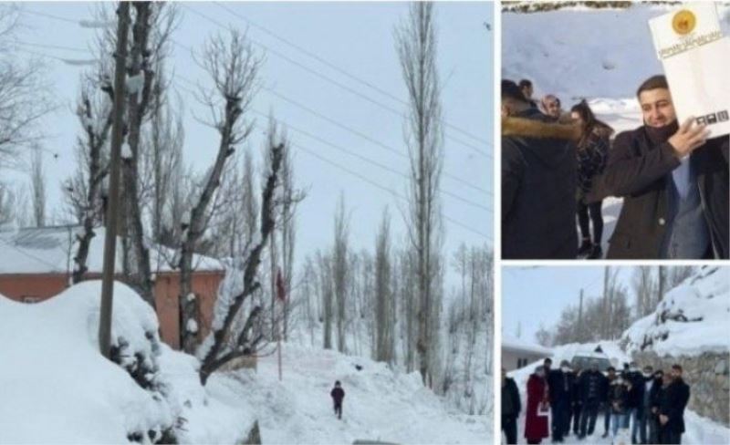 Başkan Sabırlı’dan 300 aileye gıda kolisi, 400 çocuğa karne hediyesi