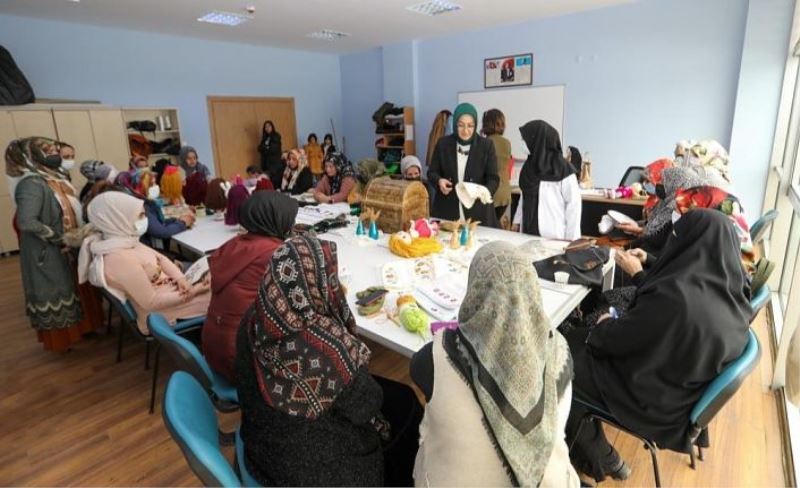 Vanlı kadınlara örgü bebek kursu…