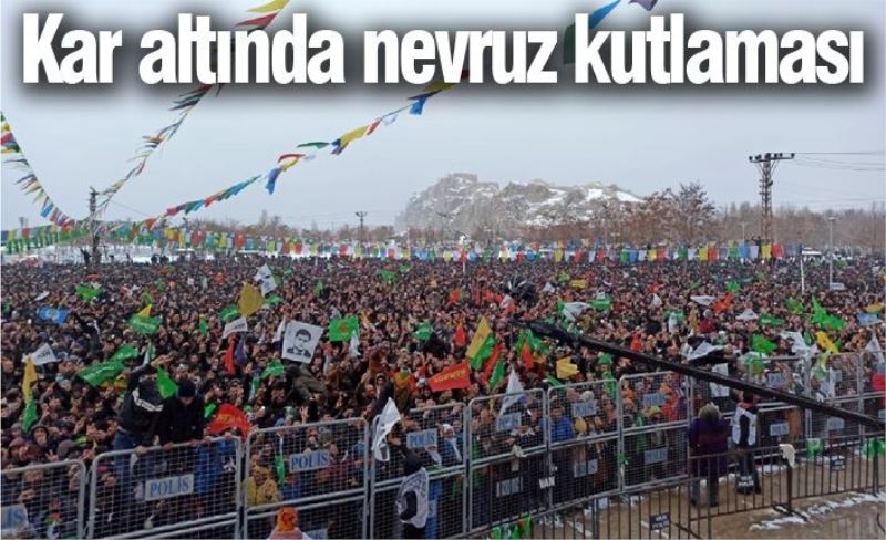 Kar altında nevruz kutlaması