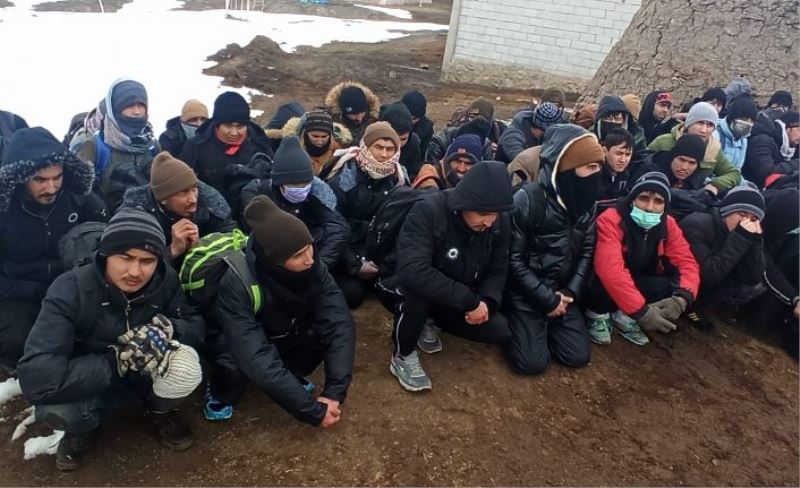 Van’da bir haftada bin 533 düzensiz göçmen yakalandı