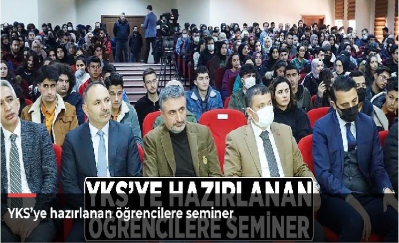 YKS’ye hazırlanan öğrencilere seminer