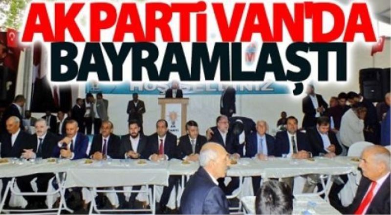 AK Parti Van