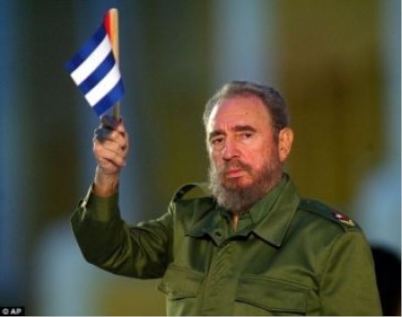 “Bak yoldaş/heval, Castro bildiğin Feodal, Faşist bir Diktatördü.!”