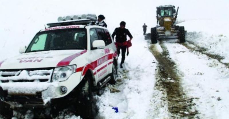 Başkale’de hasta kurtarma operasyonu…