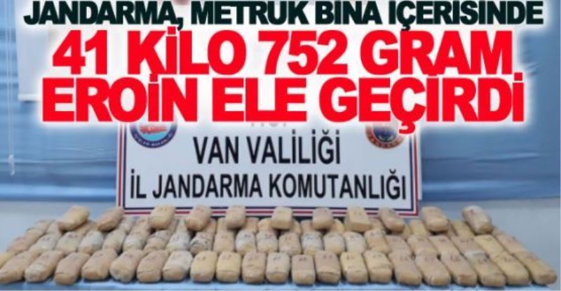 Başkale’de metruk binada eroin ele geçirildi