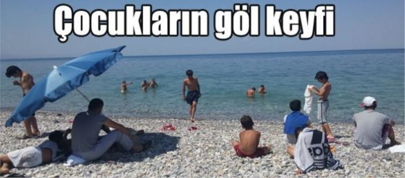 Çocukların göl keyfi