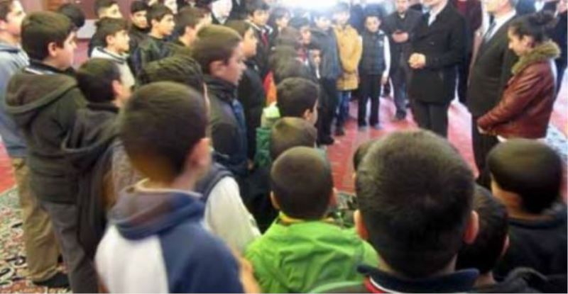 Edremit Ulu Camii’nde ödül töreni…