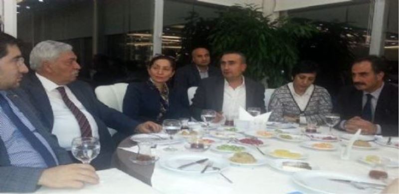 Eski Vanspor Başkanı Kurşunluoğlu’ndan moral yemeği…