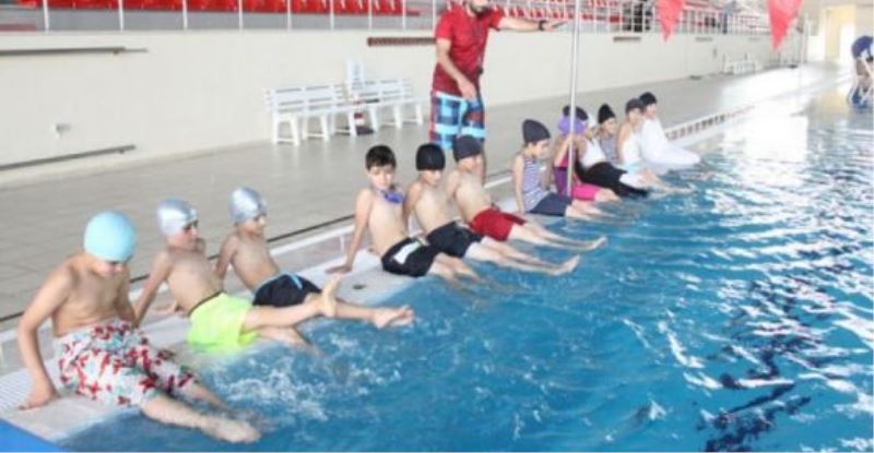 İlkokul öğrencileri için yüzme eğitimi…